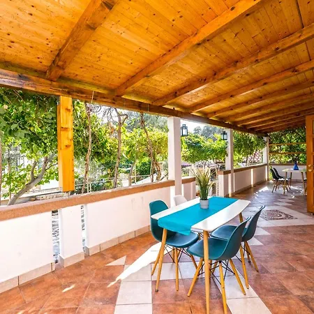 Jonke アパート *